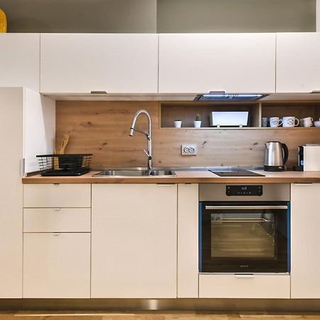 Pieces Of Nature In A Stylish One-Bedroom Flat By Flat Mаnager 索菲亞 外观 照片