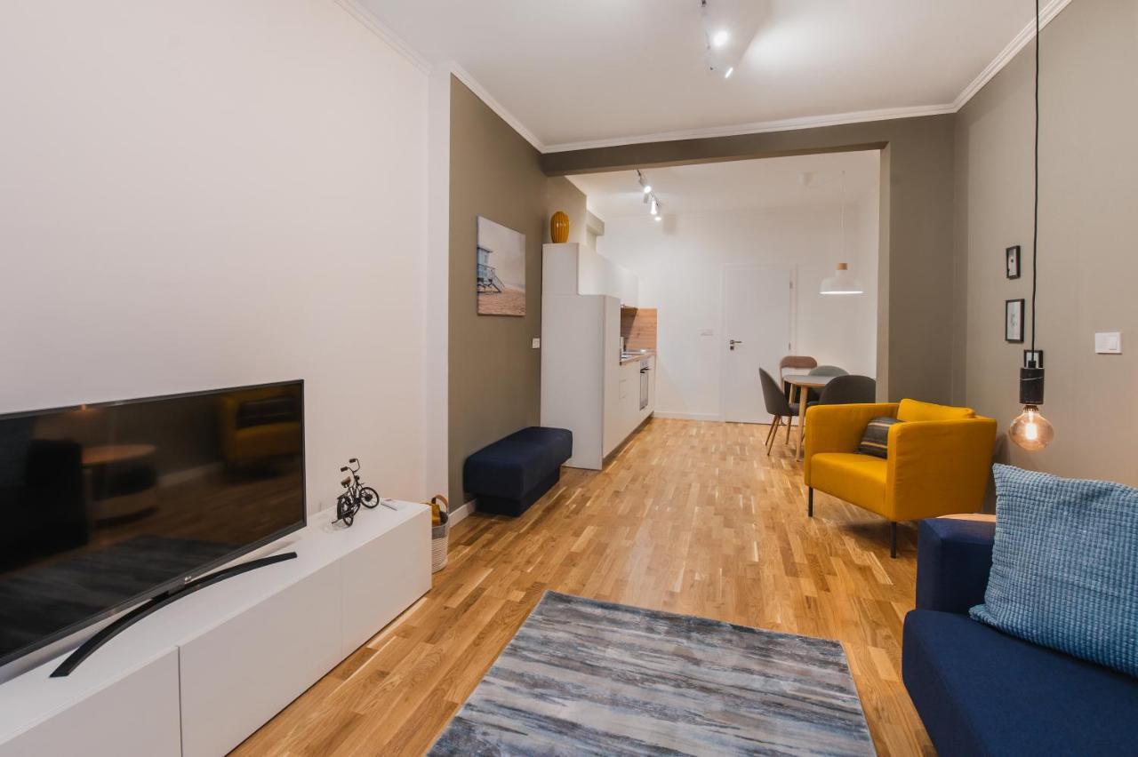 Pieces Of Nature In A Stylish One-Bedroom Flat By Flat Mаnager 索菲亞 外观 照片