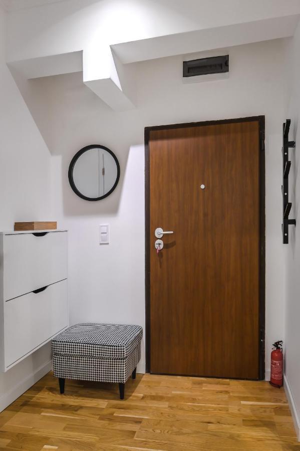 Pieces Of Nature In A Stylish One-Bedroom Flat By Flat Mаnager 索菲亞 外观 照片